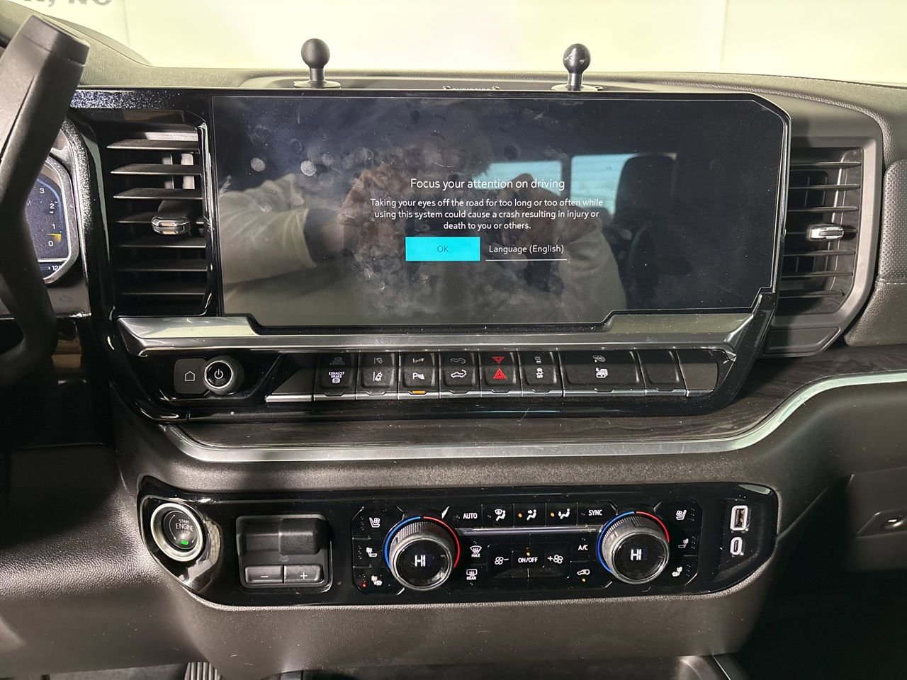 Used 2025 Chevrolet Silverado 3500 LTZ w/ LTZ Premium Package image 15