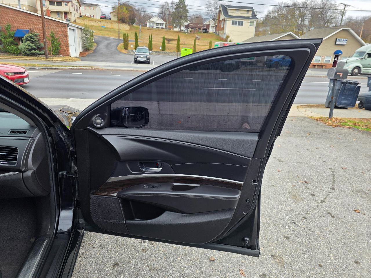 Used 2016 Acura RLX w/ Technology Package FWD image 15