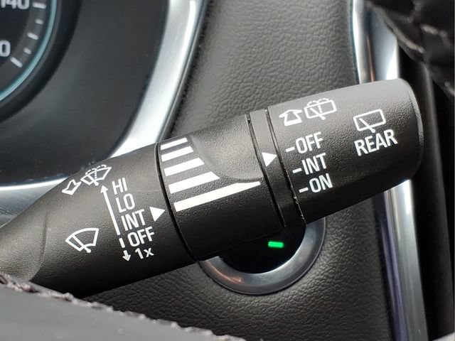 Used 2023 Chevrolet Traverse LT FWD image 27