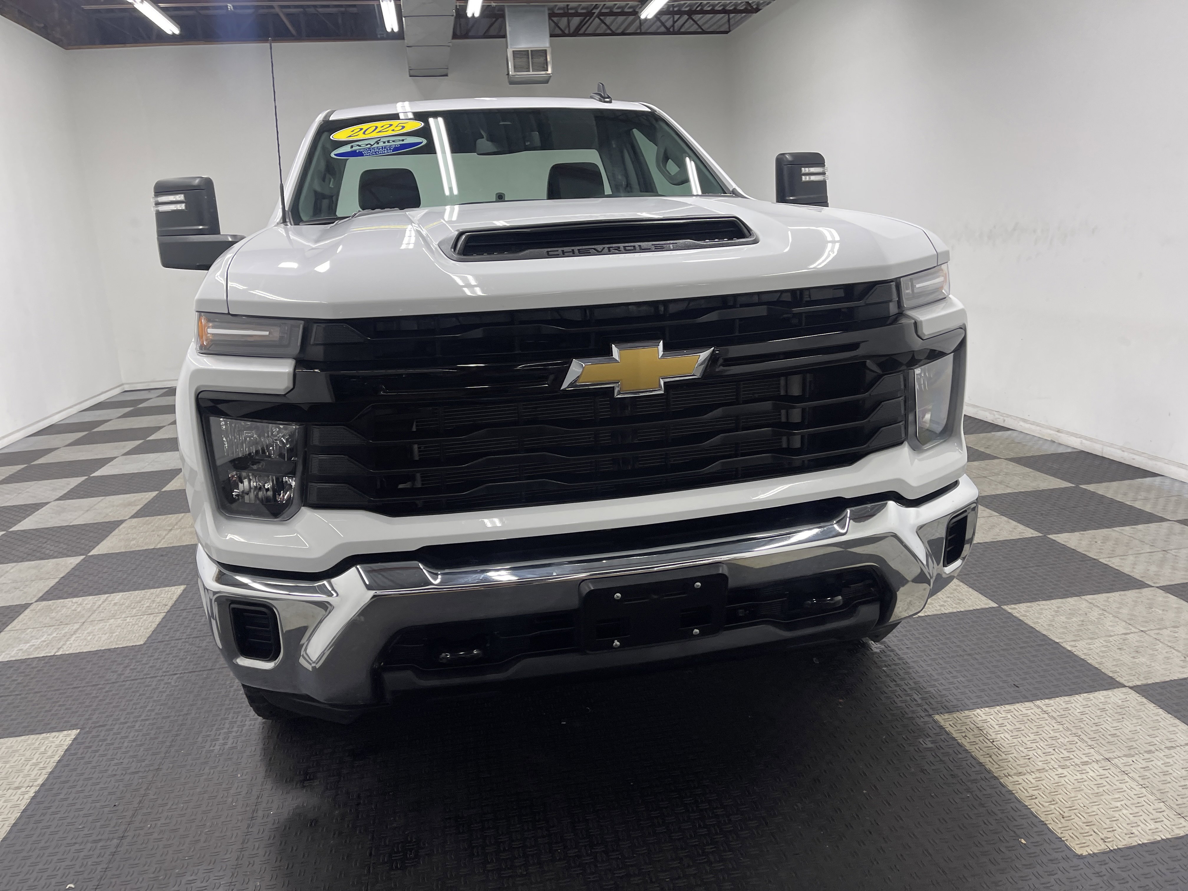 Used 2025 Chevrolet Silverado 2500 W/T w/ WT Convenience Package image 7
