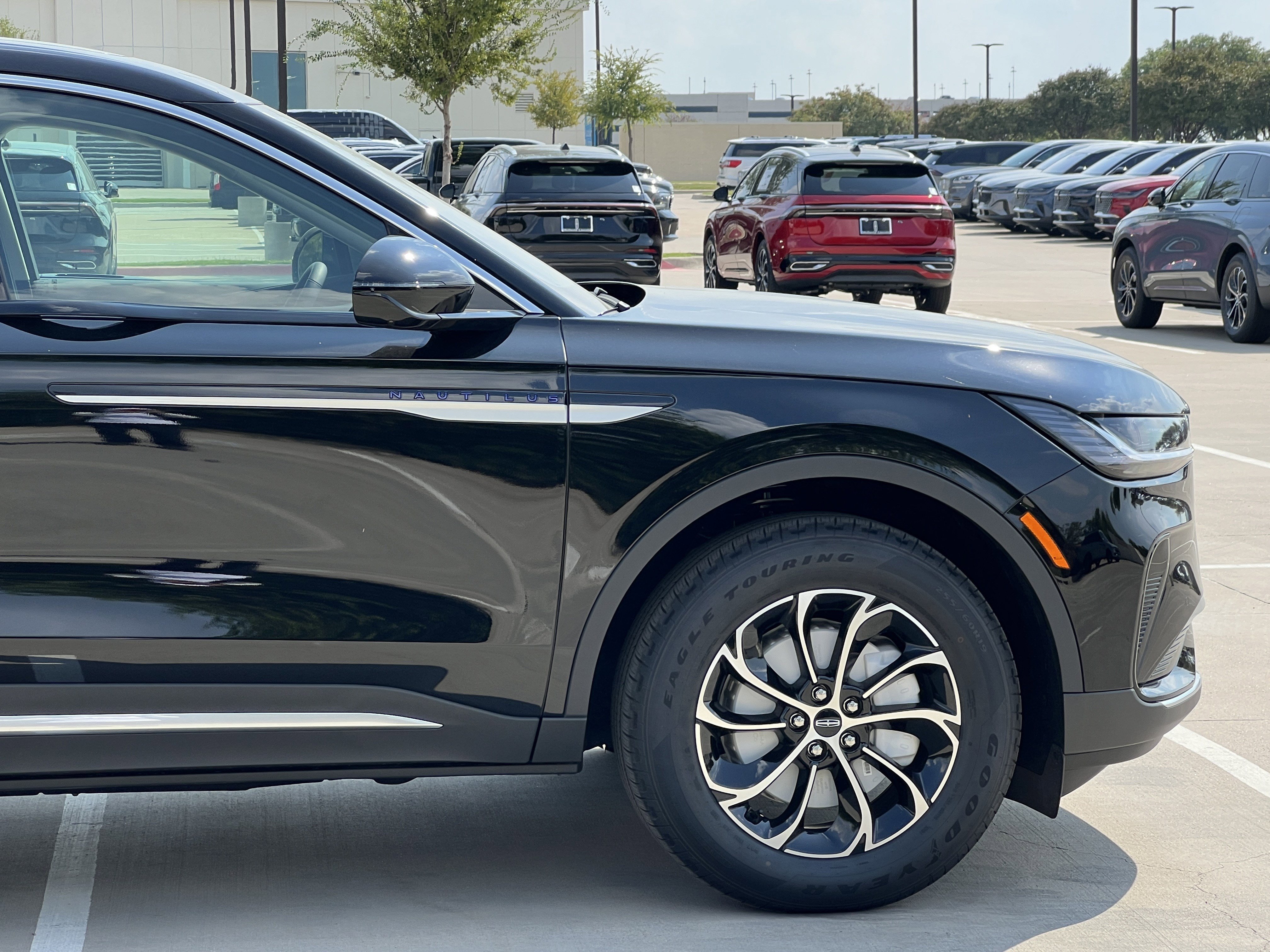 New 2025 Lincoln Nautilus Premier w/ Equipment Group 102A image 12