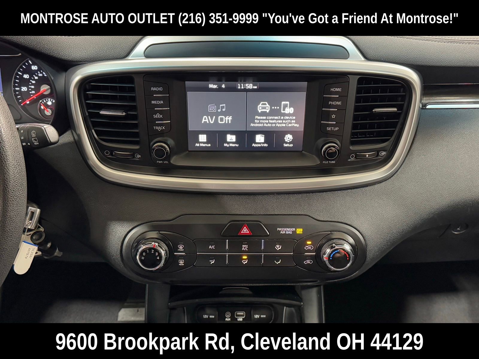 Used 2020 Kia Sorento LX image 23