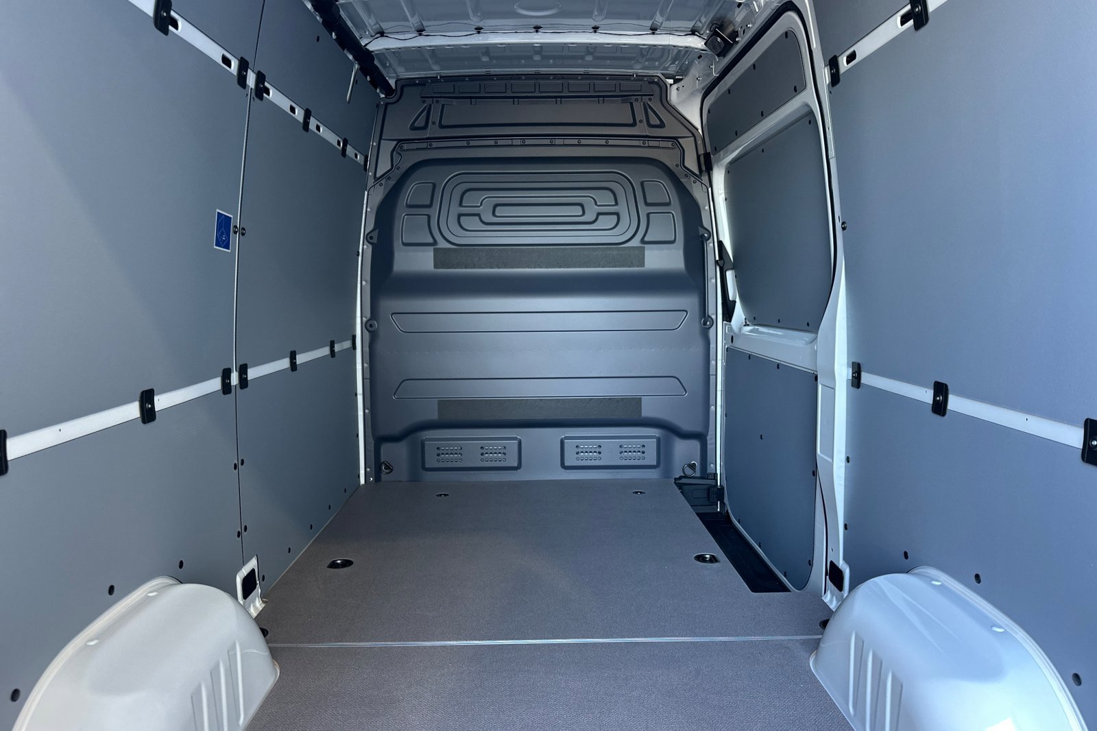 New 2025 Mercedes-Benz Sprinter 2500 image 14
