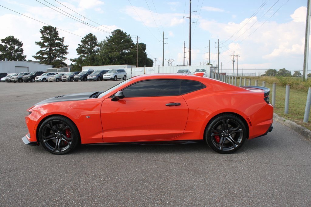 Used 2020 Chevrolet Camaro SS image 3