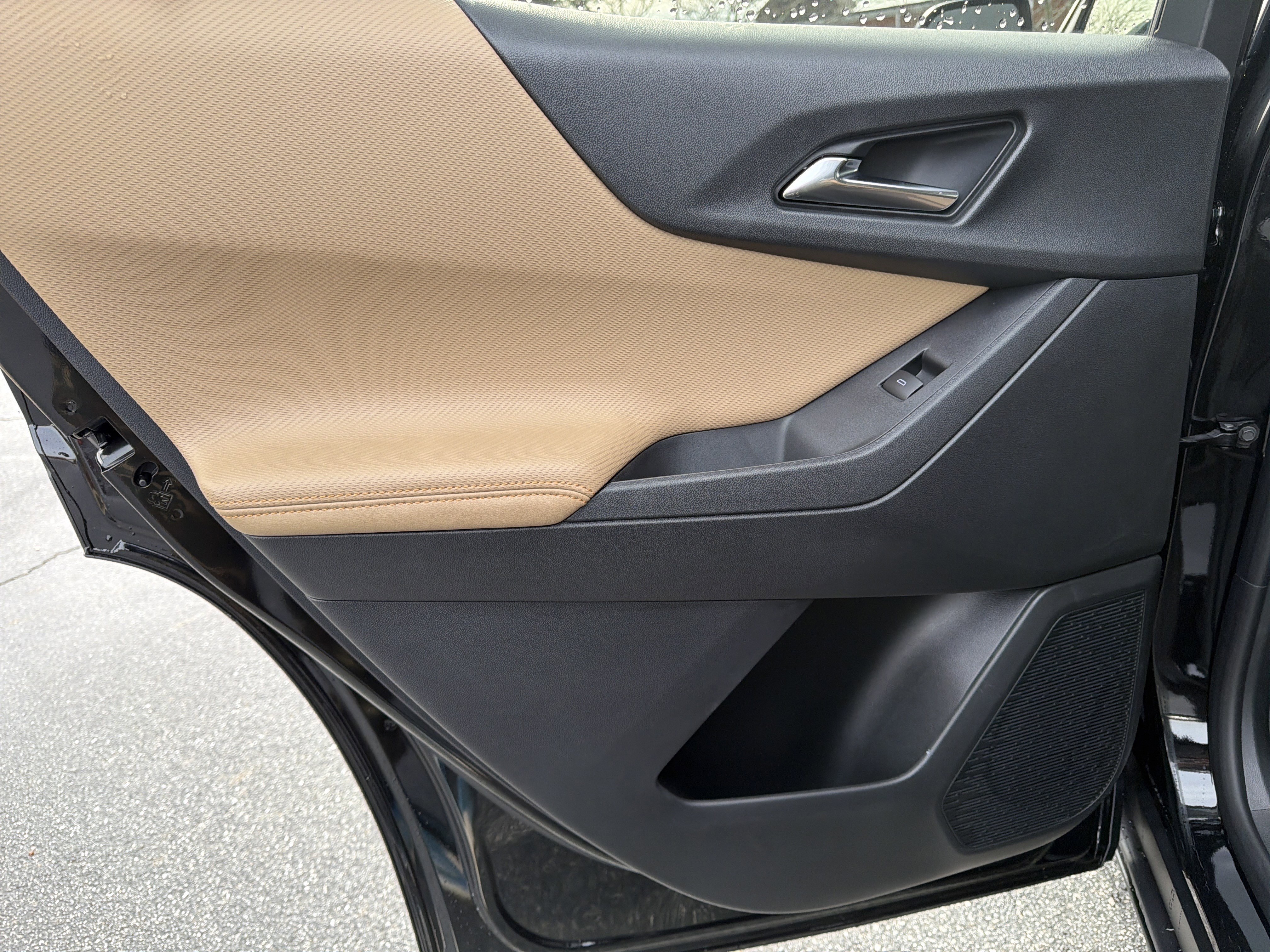 New 2026 Chevrolet Equinox ACTIV w/ Convenience Package III image 21