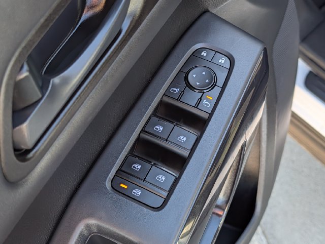 Used 2026 Nissan Pathfinder SV FWD image 20