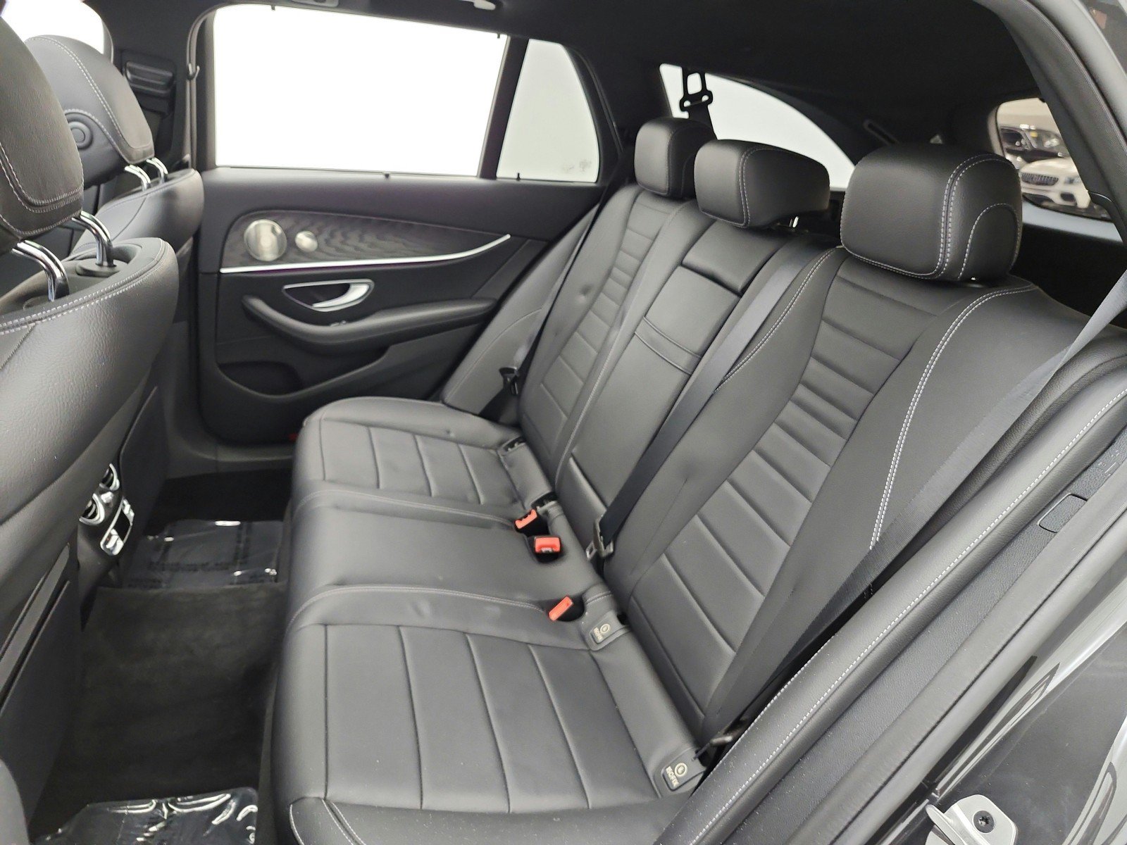 Certified 2022 Mercedes-Benz E 450 4MATIC All-Terrain Wagon image 16