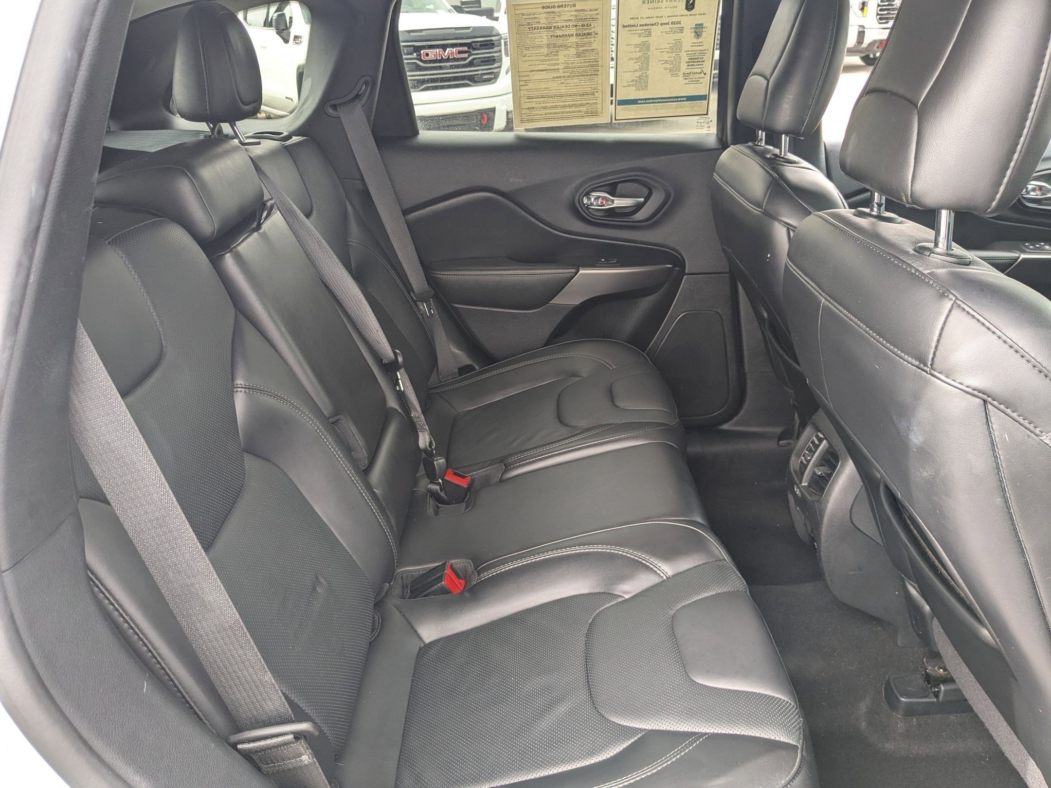 Used 2020 Jeep Cherokee Limited AWD/4WD image 26