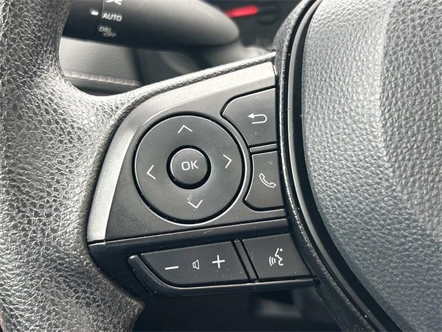 Used 2022 Toyota RAV4 XLE image 35