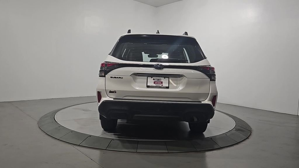 Certified 2025 Subaru Forester w/ Convenience Package #2 image 5