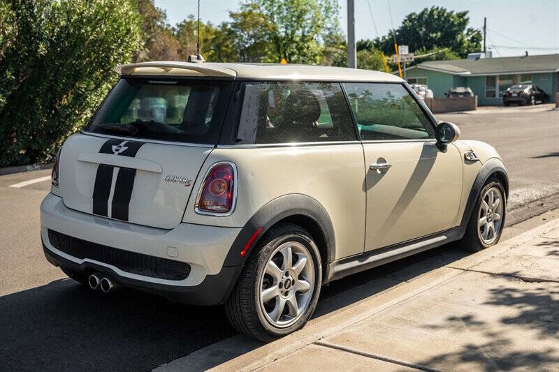 Used 2010 MINI Cooper S image 5