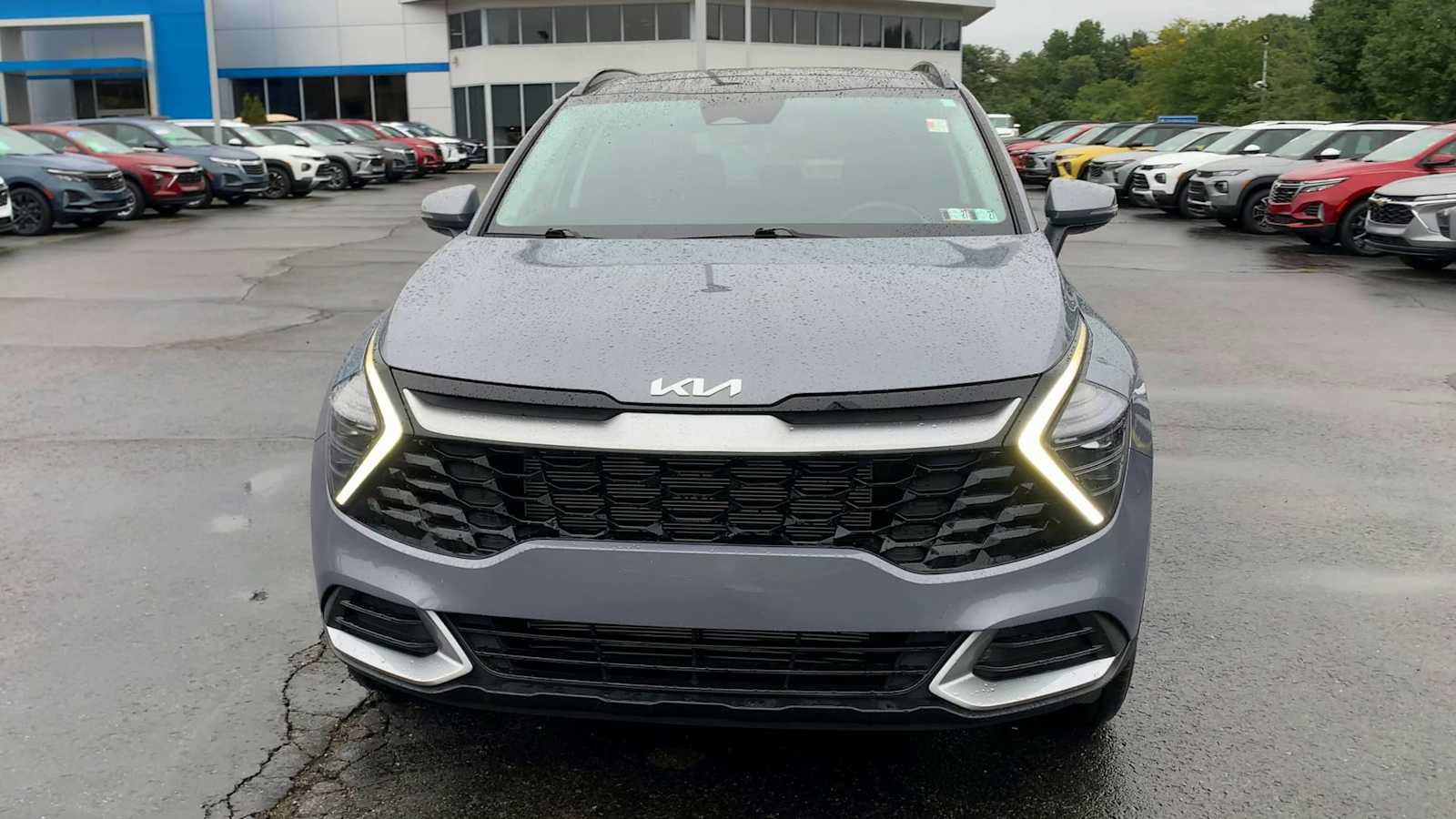 Used 2025 Kia Sportage EX w/ Premium Package AWD/4WD image 3