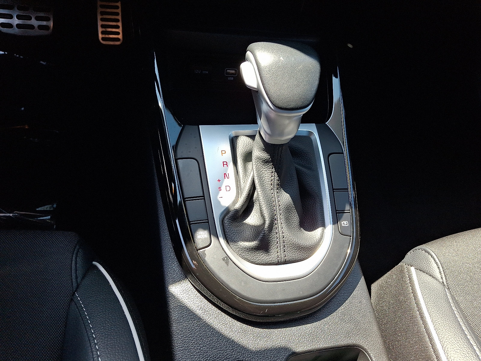 Used 2023 Kia Forte GT-Line w/ GT-Line Technology Package FWD image 15