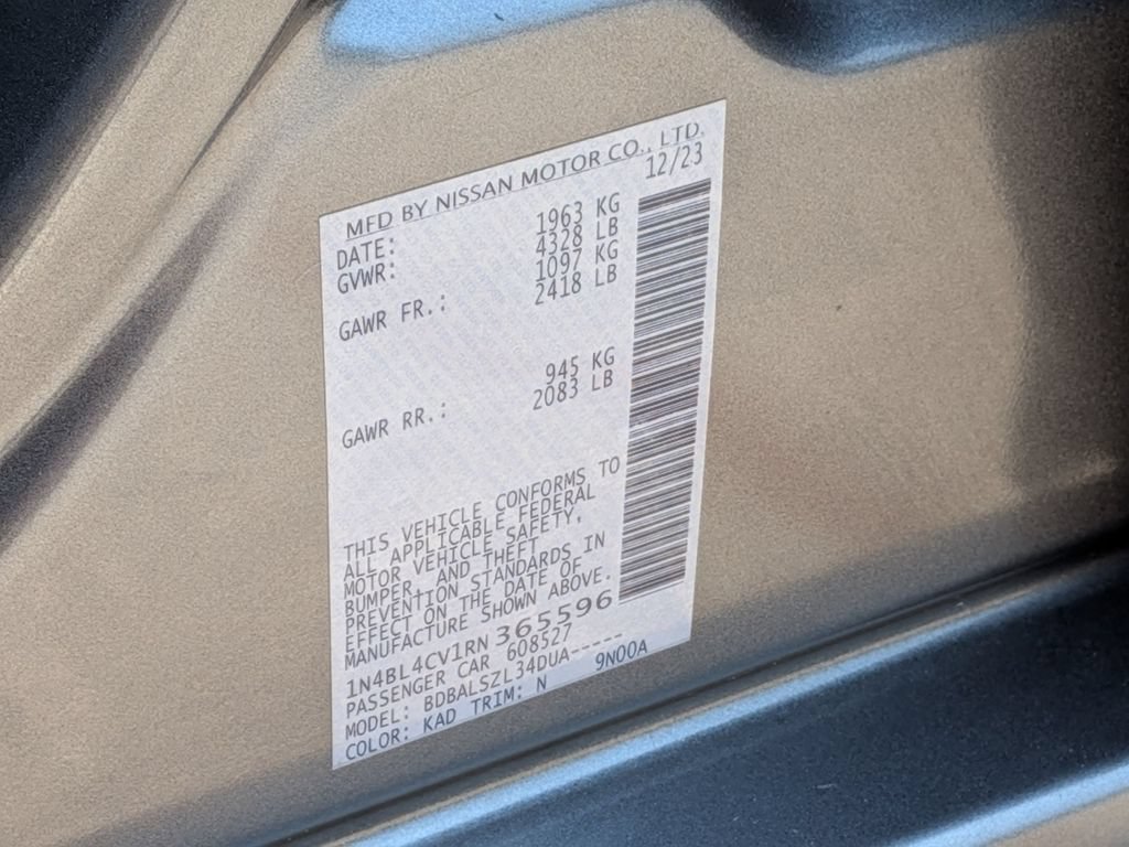 Used 2024 Nissan Altima 2.5 SR FWD image 32