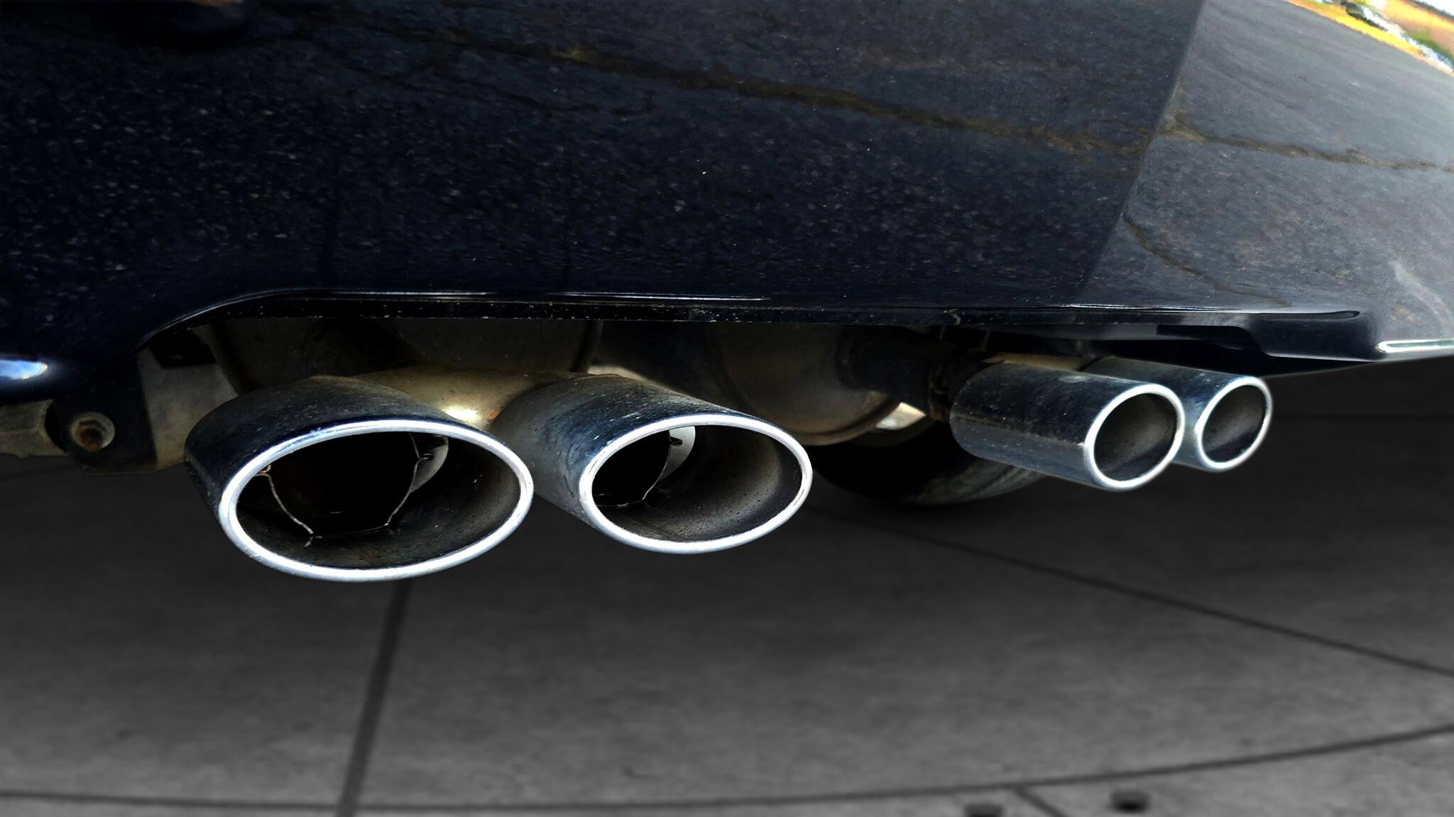 Used 2004 Cadillac XLR image 47