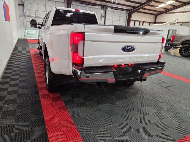 Used 2019 Ford F350 Lariat w/ Lariat Ultimate Package AWD/4WD image 23