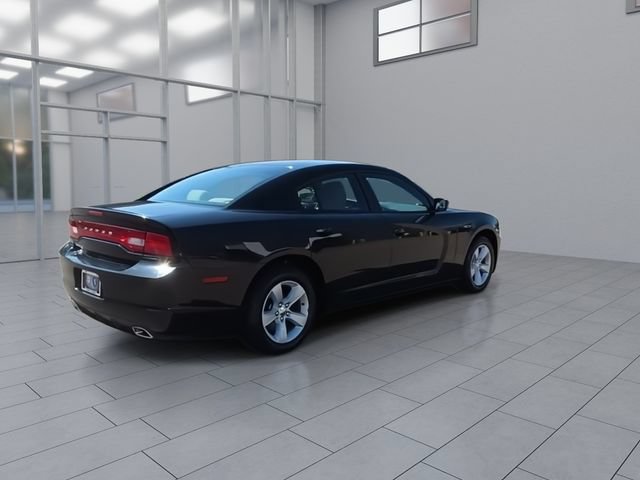 Used 2014 Dodge Charger SE RWD image 8