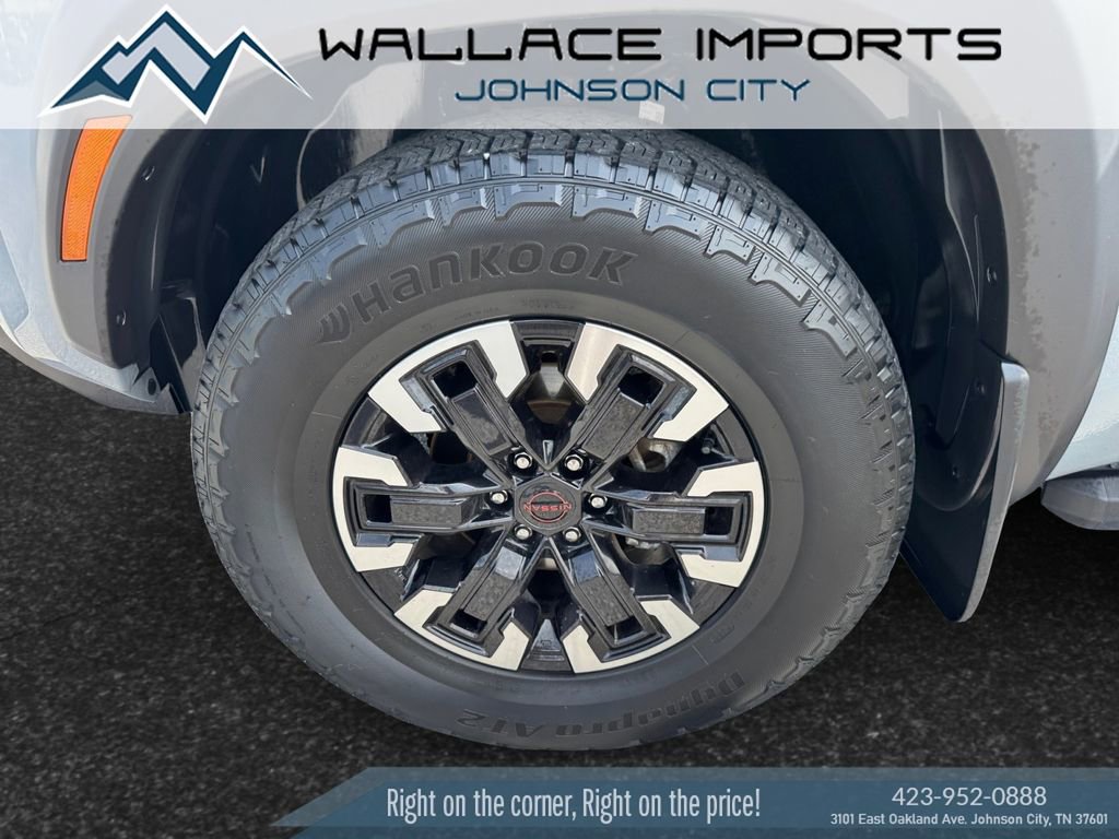 Used 2024 Nissan Frontier PRO-4X w/ Pro Convenience Package AWD/4WD image 9
