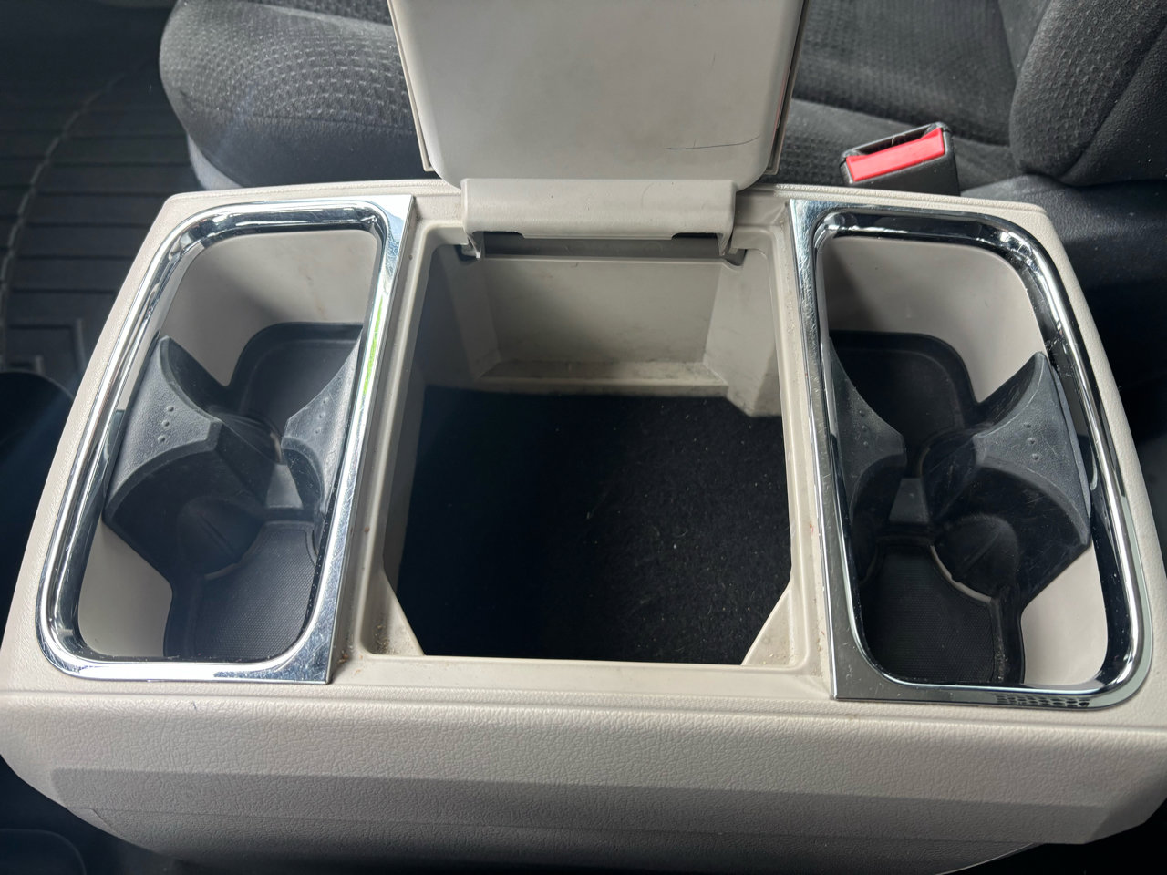 Used 2015 RAM C/V Tradesman w/ UConnect Hands-Free Group image 25