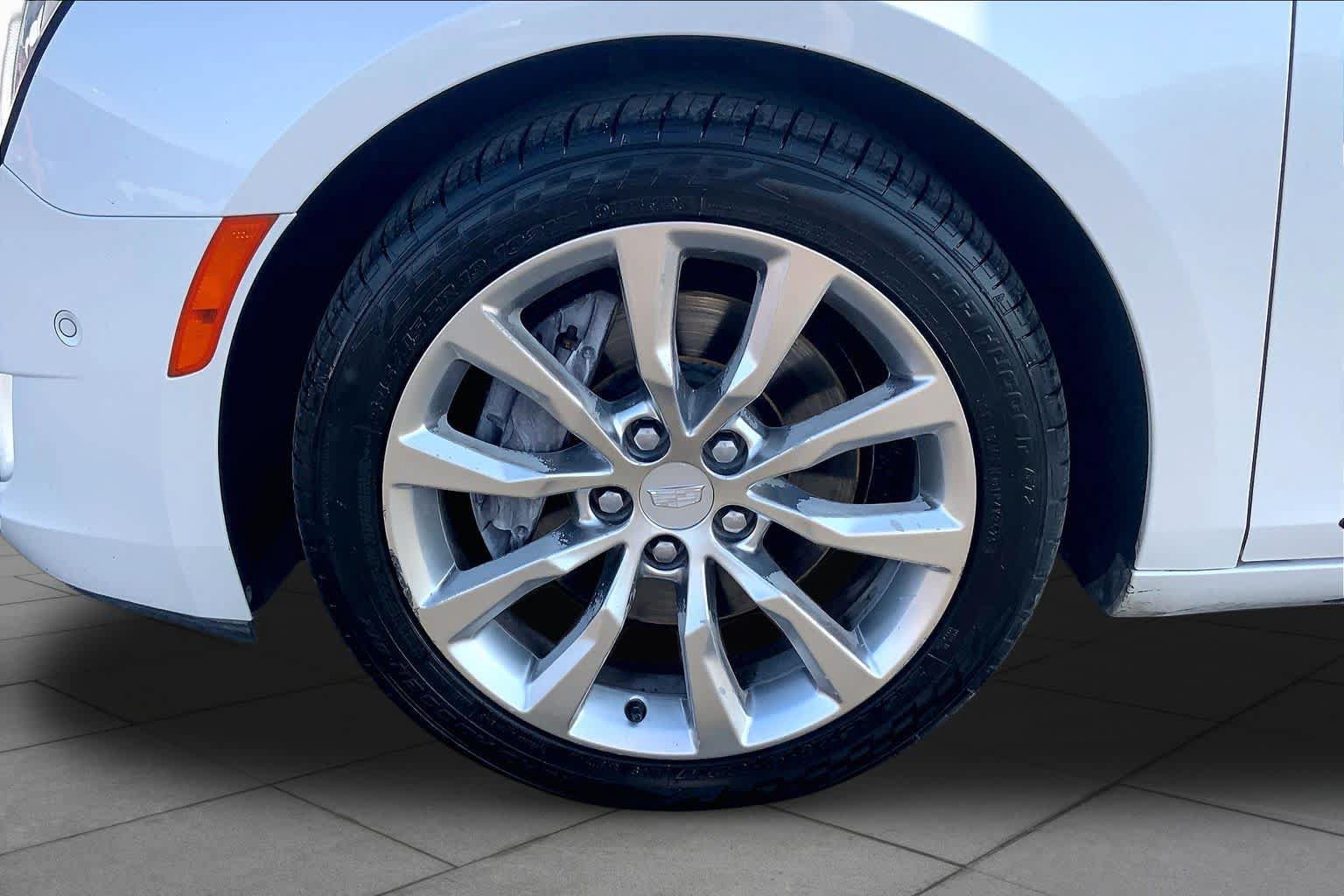 Used 2016 Cadillac XTS Luxury w/ Driver Awareness Package FWD image 10