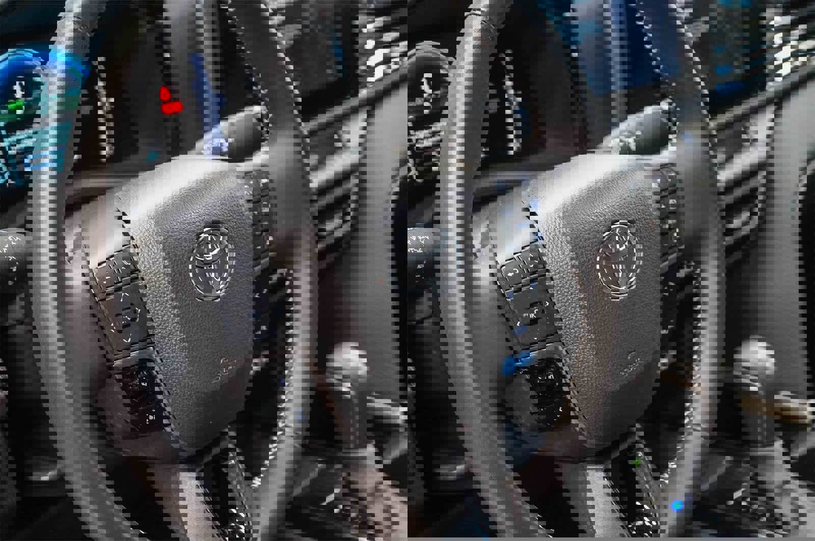 Used 2025 Toyota Camry SE image 20