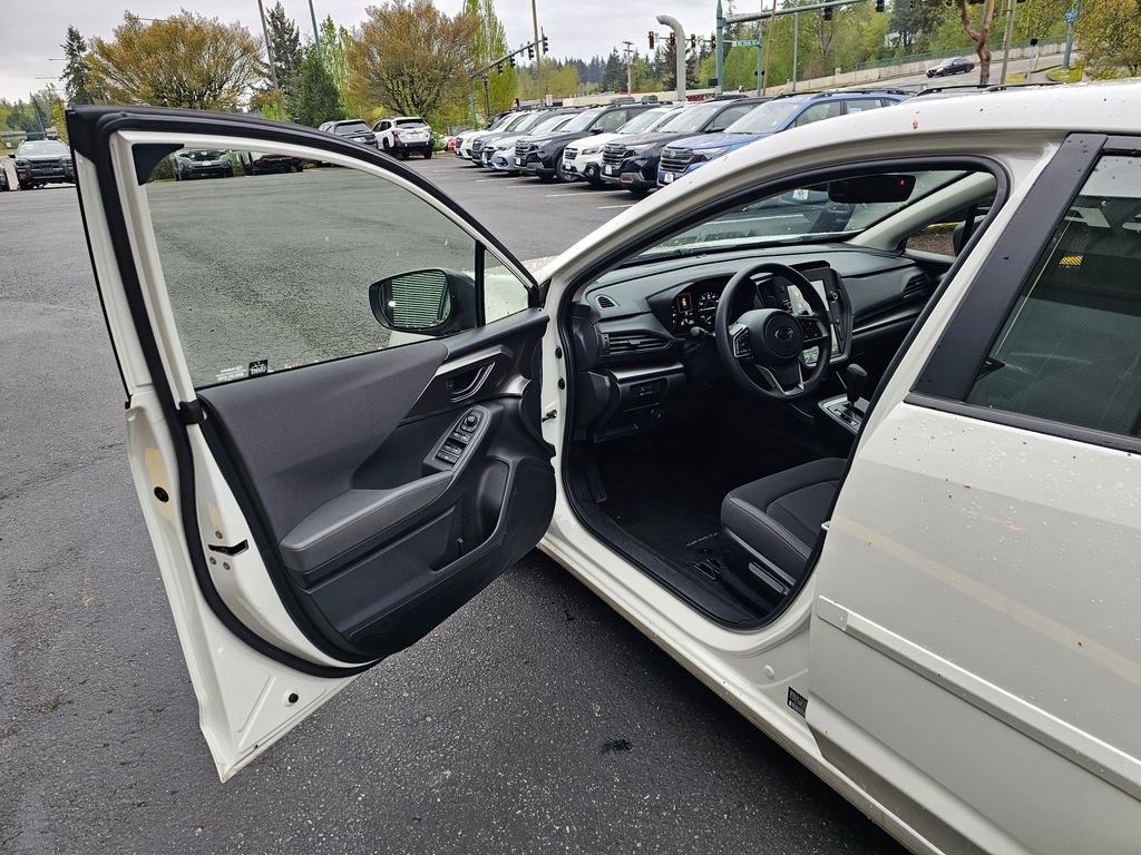 Certified 2025 Subaru Impreza 2.0i image 18