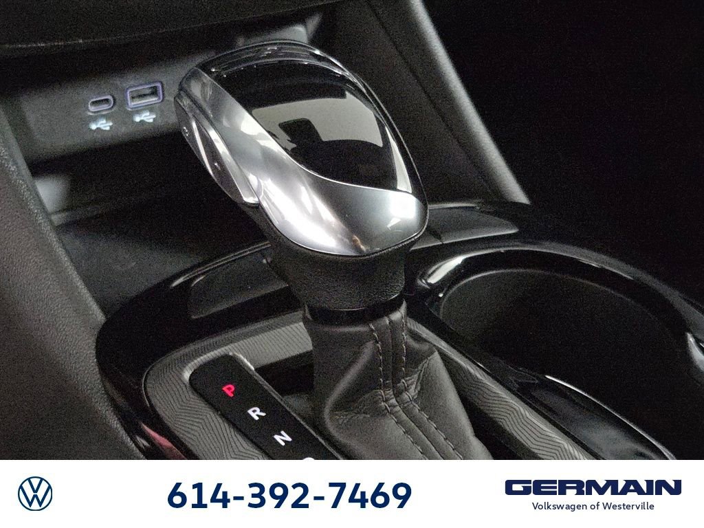 Used 2024 Buick Envista Sport Touring w/ Advanced Safety Package FWD image 23