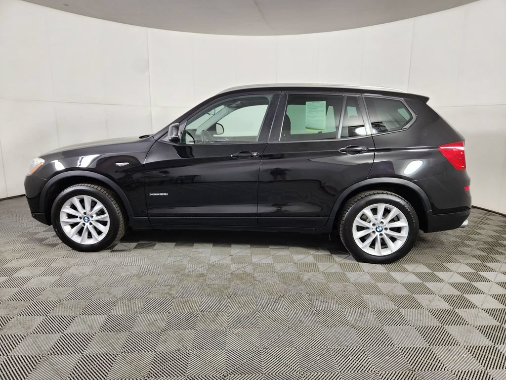 Used 2017 BMW X3 xDrive28i w/ Driving Assistance Package AWD/4WD image 4