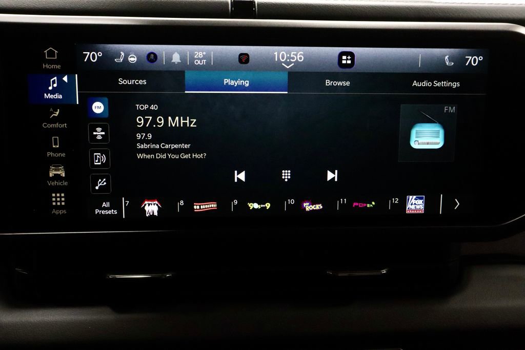 Used 2025 Jeep Wrangler Unlimited Sahara image 3