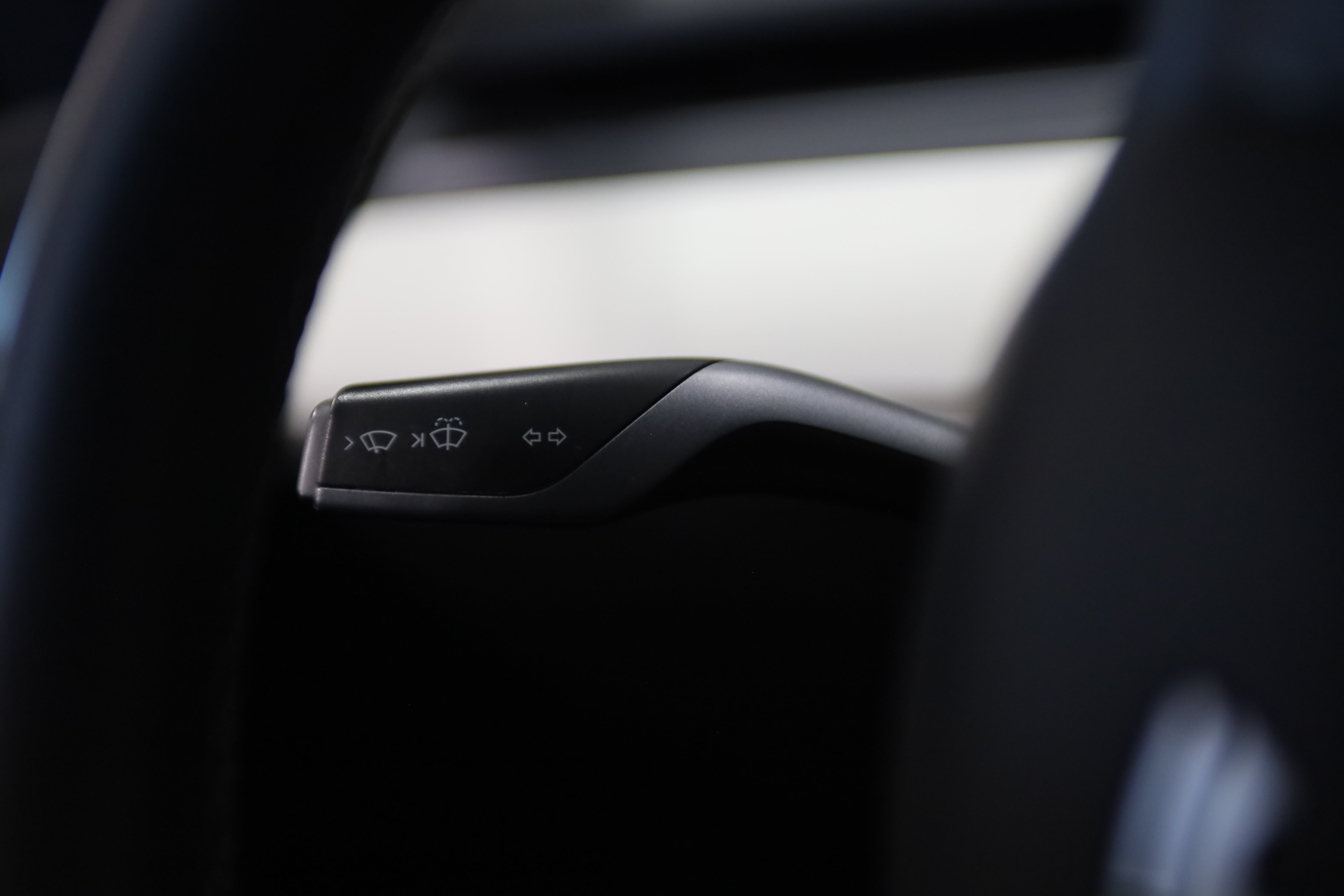 Used 2021 Tesla Model Y Long Range AWD/4WD image 19