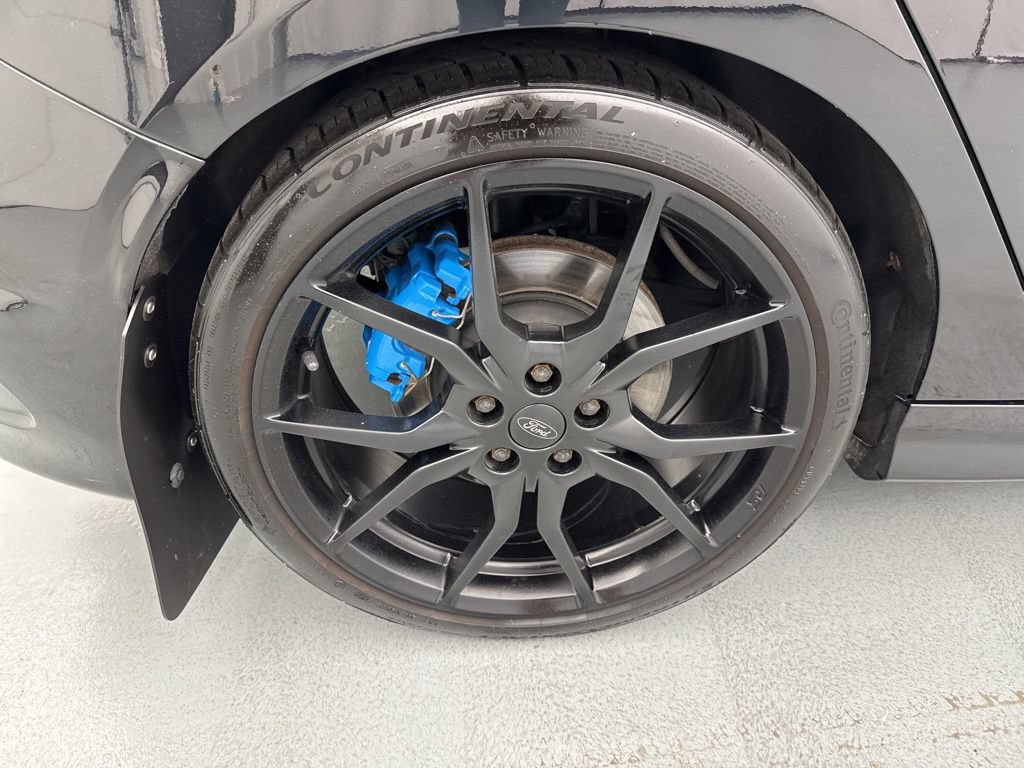 Used 2016 Ford Focus RS AWD/4WD image 13