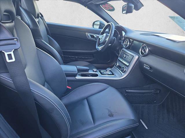 Used 2020 Mercedes-Benz SLC 300 w/ Premium Package image 18