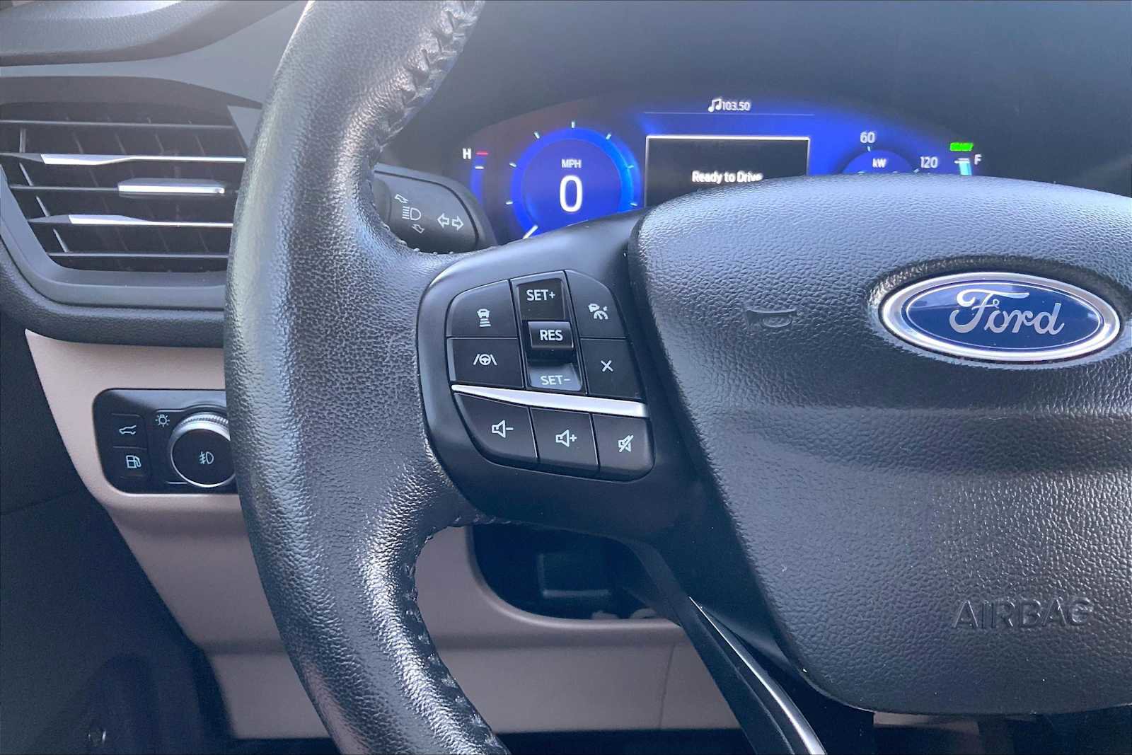 Used 2020 Ford Escape Titanium FWD image 24