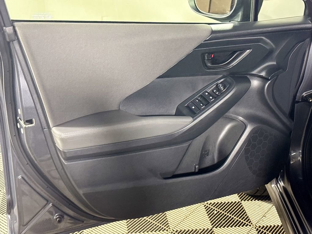 Used 2024 Subaru Crosstrek 2.0i Premium image 10