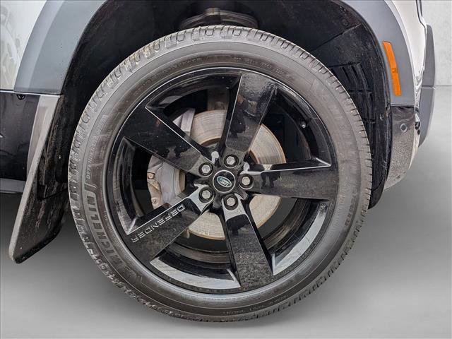 Used 2022 Land Rover Defender 110 X-Dynamic HSE image 27