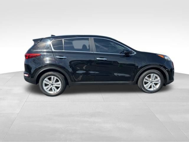 Used 2017 Kia Sportage LX image 8