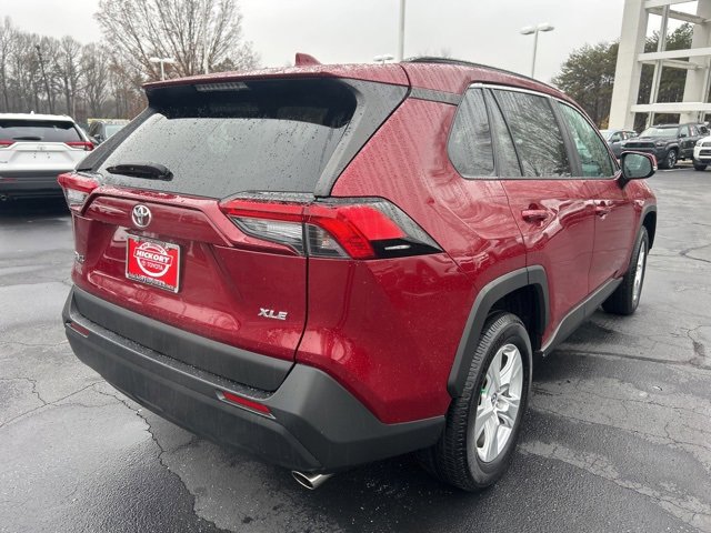 Used 2020 Toyota RAV4 XLE image 5