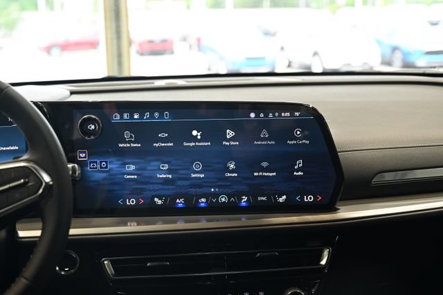 New 2026 Chevrolet Traverse LT w/ Midnight/Sport Edition FWD image 16