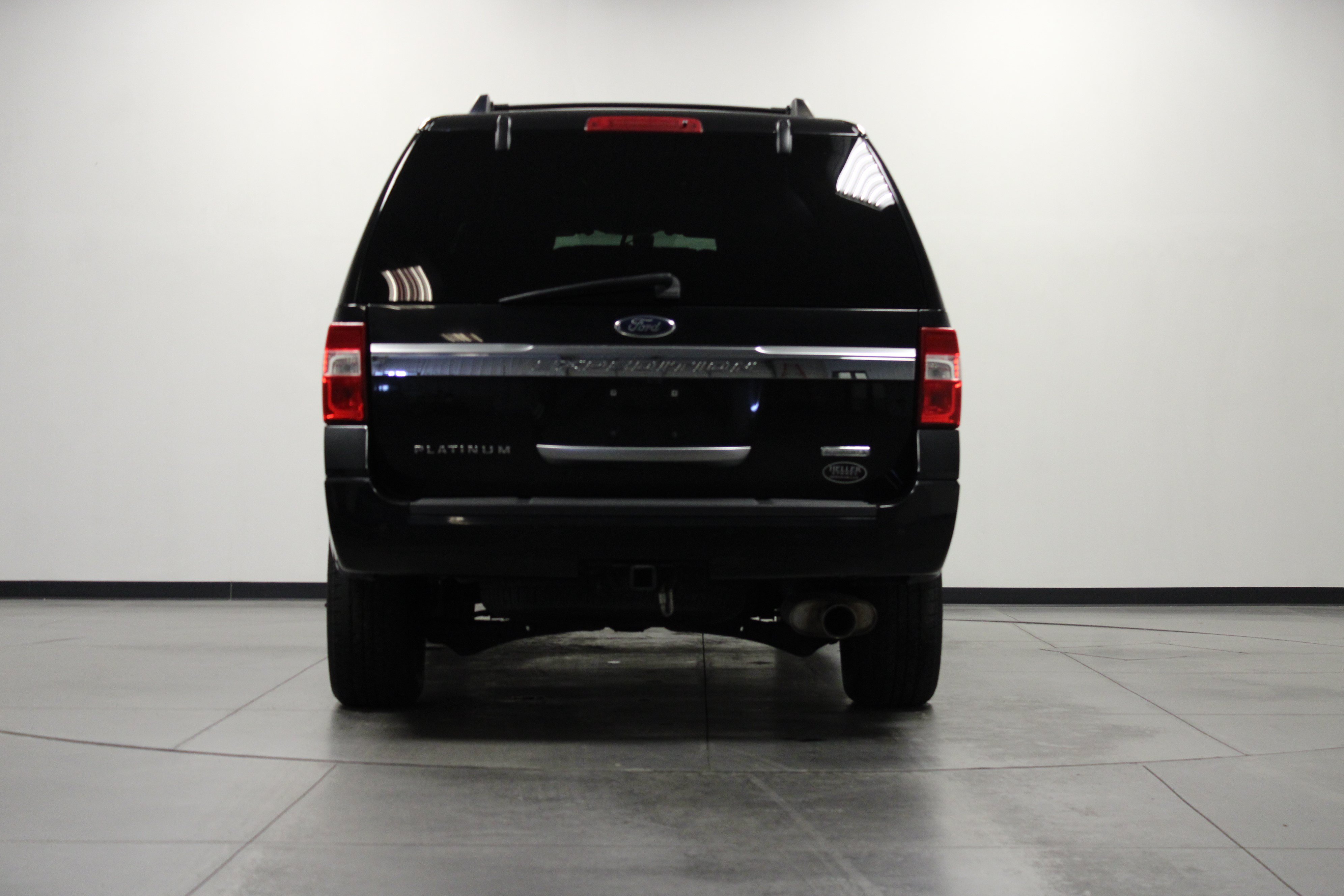 Used 2015 Ford Expedition Platinum AWD/4WD image 5
