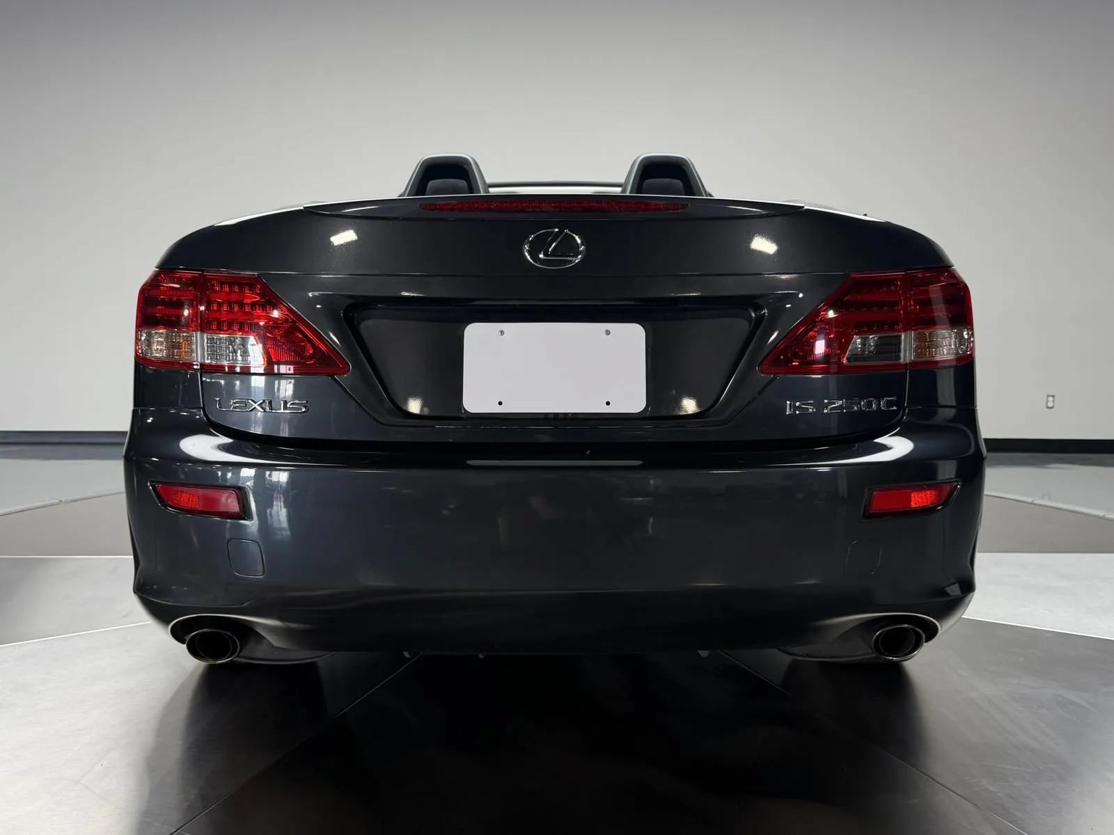 Used 2010 Lexus IS 250C RWD image 5
