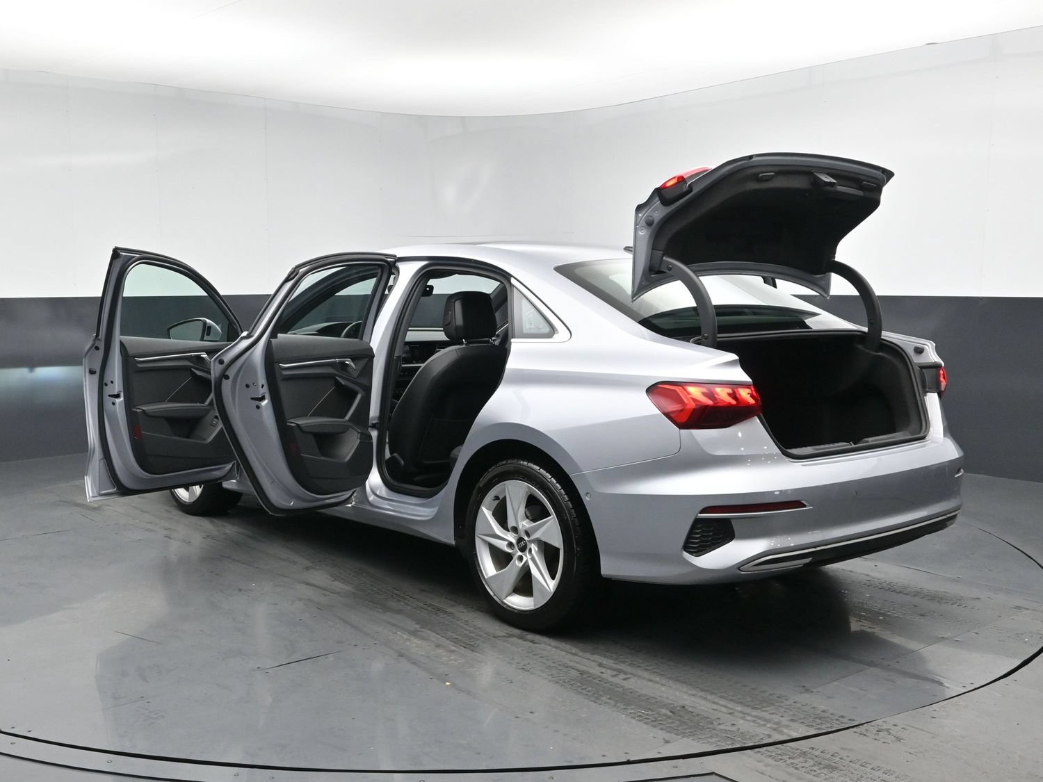 Used 2024 Audi A3 2.0T Premium FWD image 31