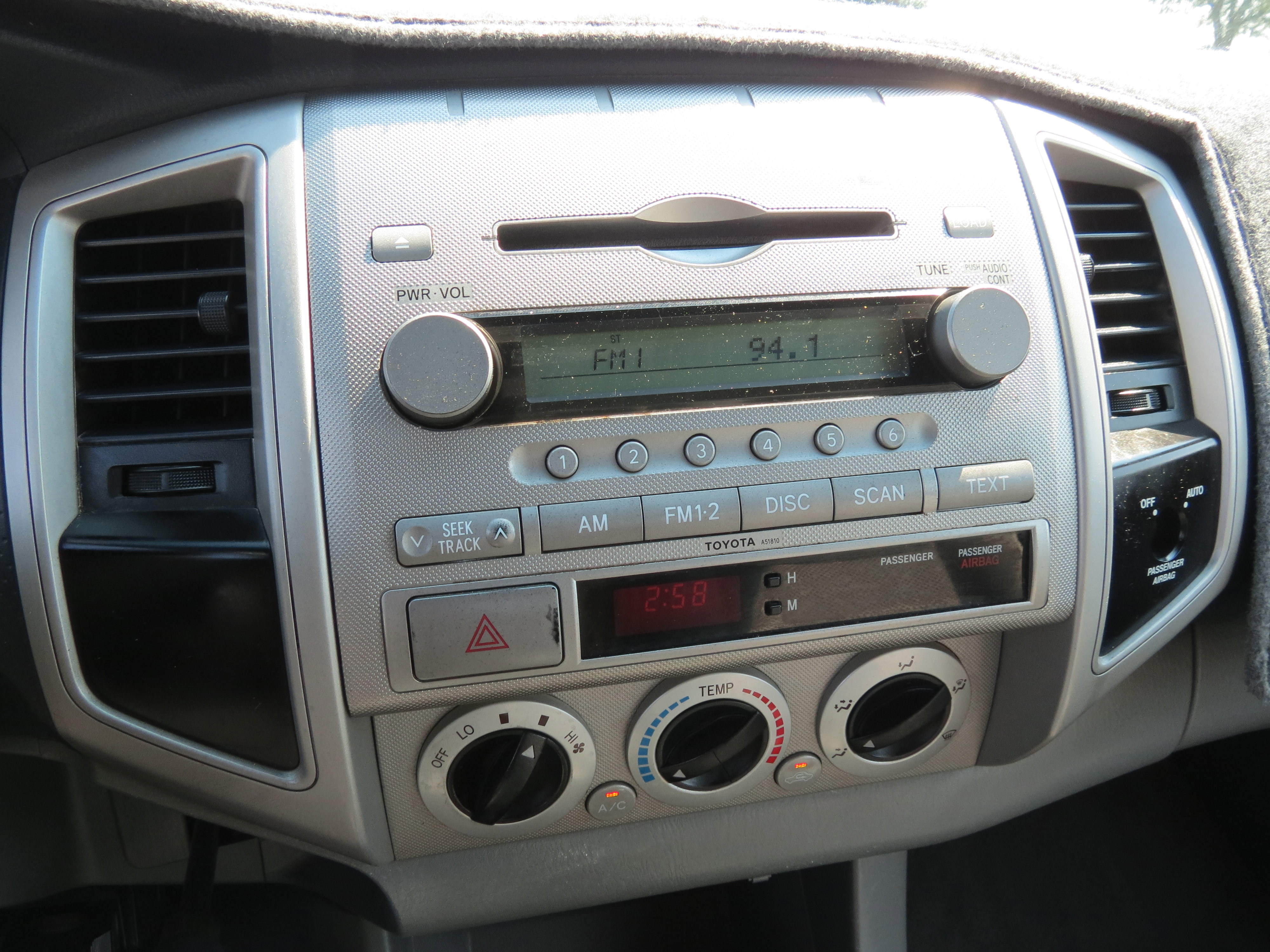 Used 2005 Toyota Tacoma PreRunner image 12