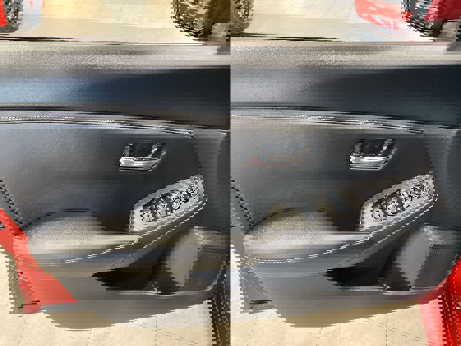 Used 2025 Nissan Sentra SV image 17