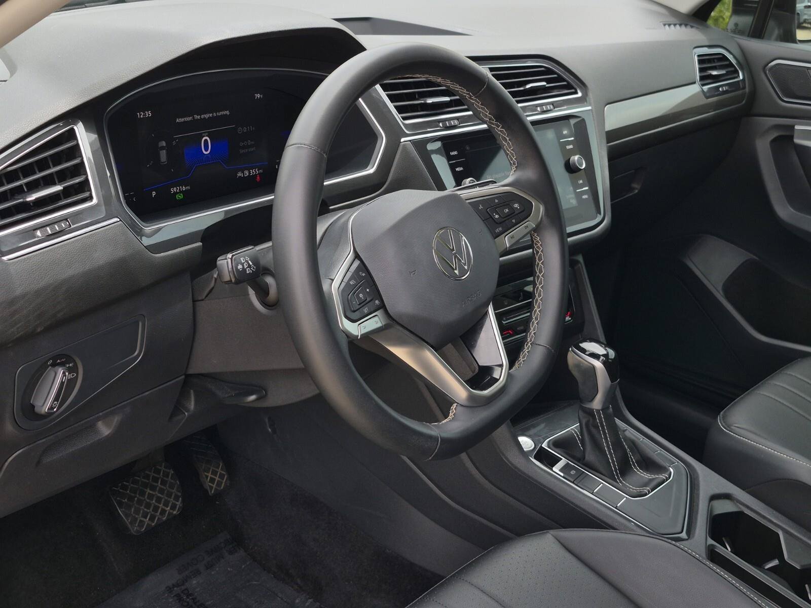 Used 2023 Volkswagen Tiguan SE FWD image 11