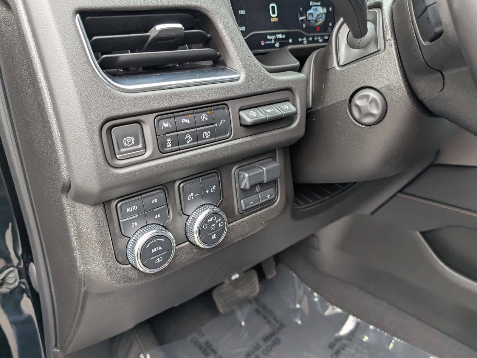 Certified 2022 GMC Yukon AT4 AWD/4WD image 24