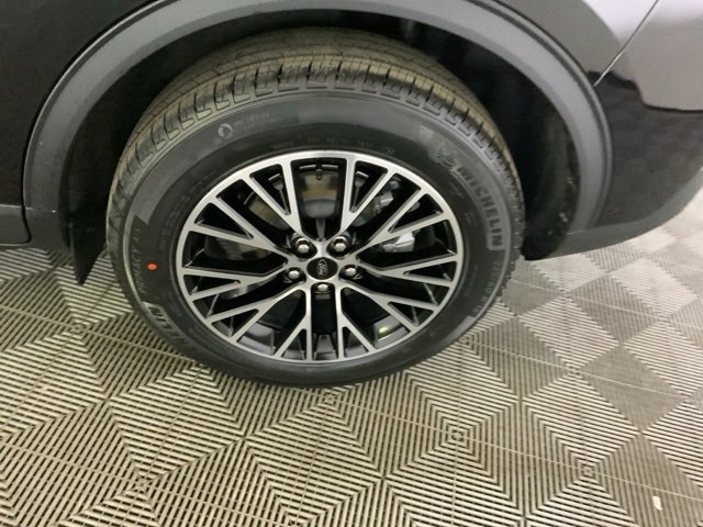 New 2026 Ford Escape SE w/ PHEV Premium Package image 38