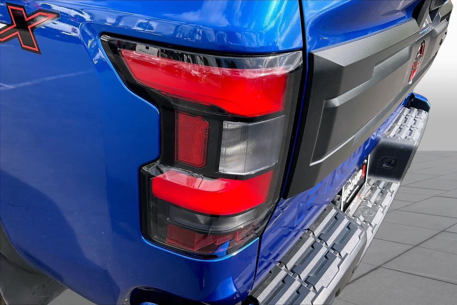 Used 2025 Nissan Frontier Pro-X w/ Pro Convenience Package RWD image 28
