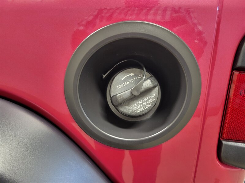 Used 2024 Jeep Wrangler Unlimited Sport AWD/4WD image 80