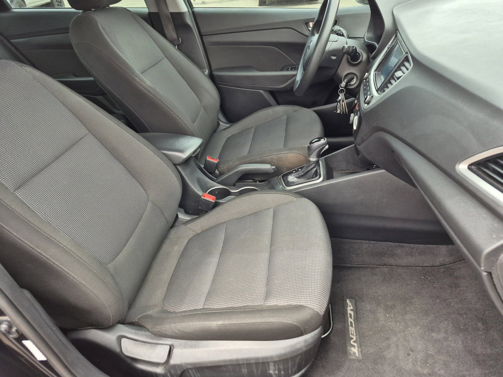Used 2022 Hyundai Accent SEL w/ Cargo Package FWD image 21