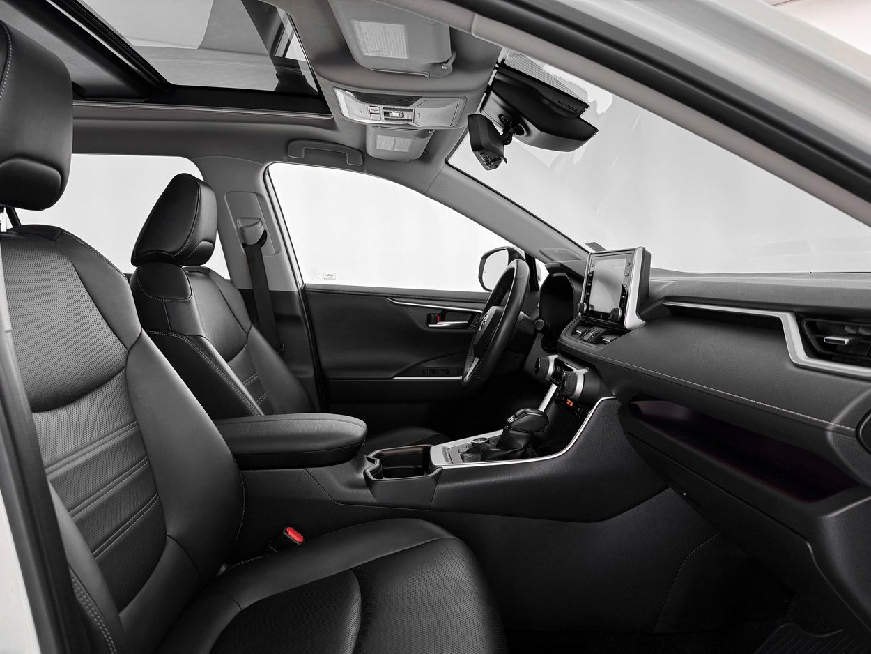 Used 2020 Toyota RAV4 Limited image 27